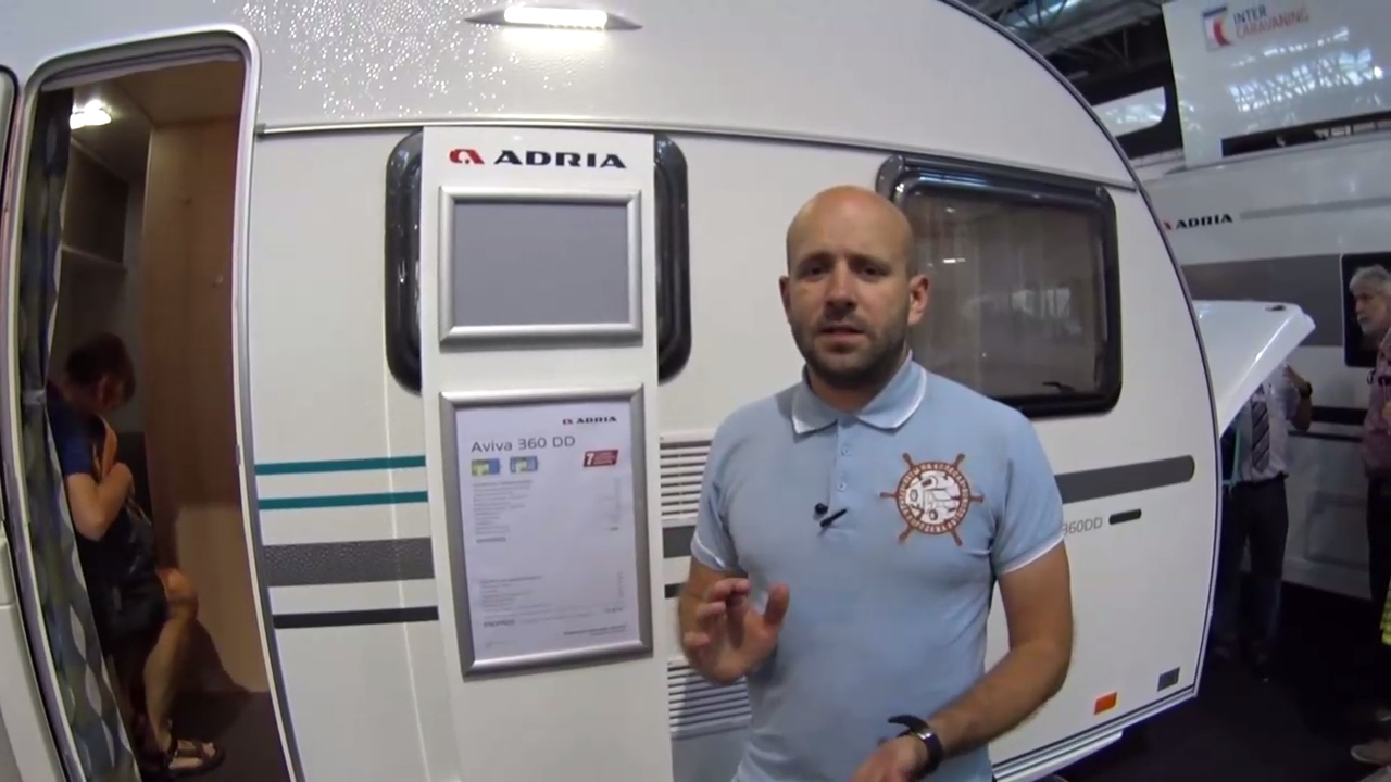 Самый легкий прицеп от Adria - Aviva 360 DD. до 750 кг, категория В. Обзор на выставке. смотреть онлайн
