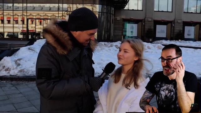 Дядя Слава и богатые русские смотреть онлайн