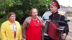 По муромской дорожке.Гармонист весёлый парень, с под фуражки чуб волной.