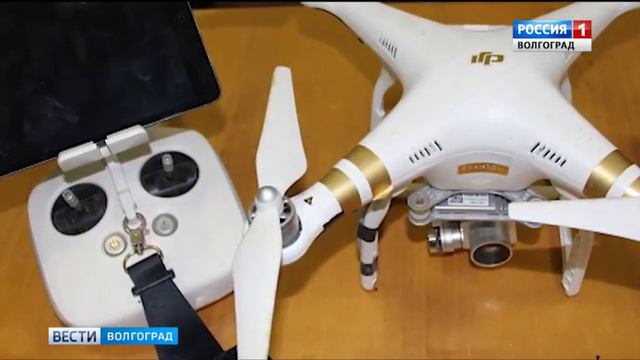 Волгоградец пытался доставить в колонию запрещенные предметы с помощью квадрокоптера смотреть онлайн
