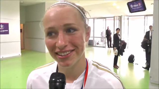 Pauline Bremer nach Montpellier - Olympique Lyonnais auf 15.05.2016 смотреть онлайн