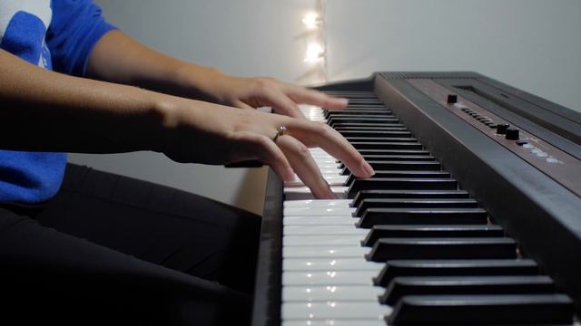 Gravity Falls - Main Title Theme (piano cover) смотреть онлайн