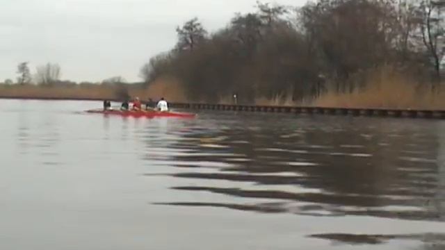 Roeien op de Eem. Hemus DrieKwart (Van Malebrug tot Driesluizenbrug) 21 februari 2009