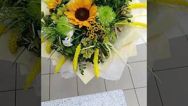Красивый круглый букет смотреть онлайн