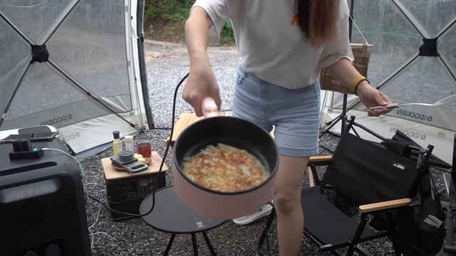 [폭우캠핑] 예고없이 내리는 갑작스런 비에 폭삭 젖어버렸어요 / 빌린 텐트⛺️ / 제빙기 가지고 가는 캠핑 어떤데 / 우중혼술 / 블루에티 AC200Max / 양주 천보웰니스 смотреть онлайн