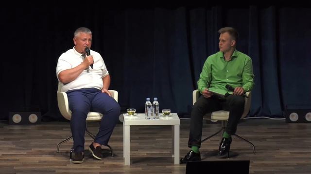 Владимир Седов: Дёшево vs Дорого. Как оценить опыт, приобретённый в партнёрстве? | HSE Business Clu смотреть онлайн