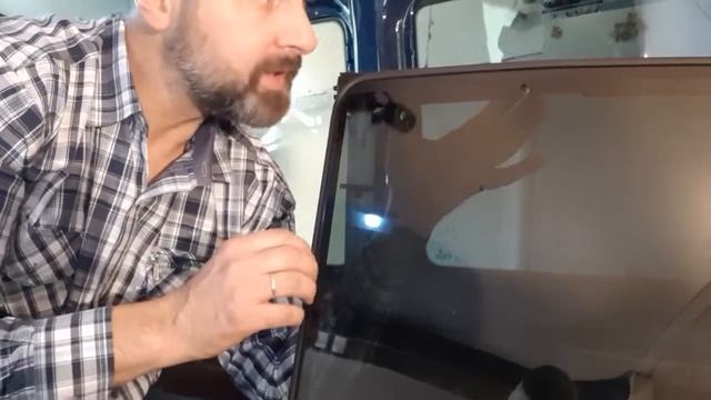 Ремонт сдвижного окна форточки салона ФОльксваген Т5 замена ремкомнлекта .WAG T5 смотреть онлайн