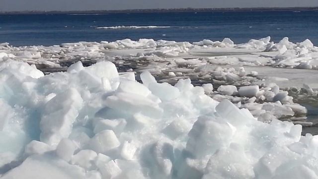 Волга вскрывается ото льда смотреть онлайн