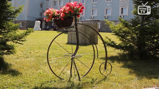 Садовые велосипеды под цветы