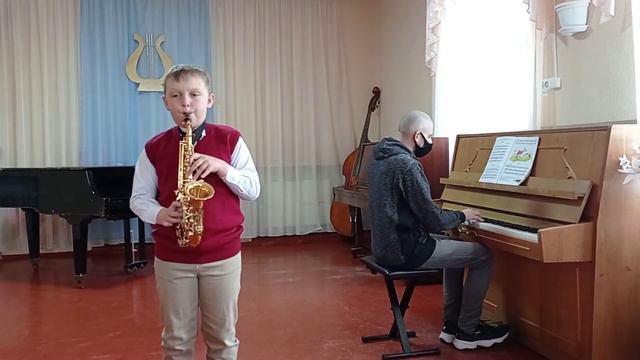 Крутій Руслан Р.Шуман "Марш" смотреть онлайн