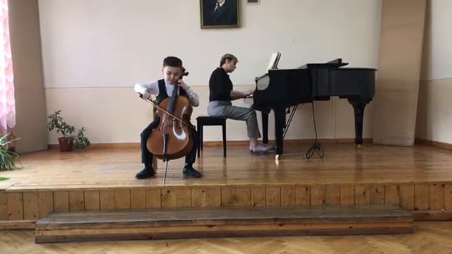 Л.Бетховен Контраданс.Файзиев Мехрож 2кл.