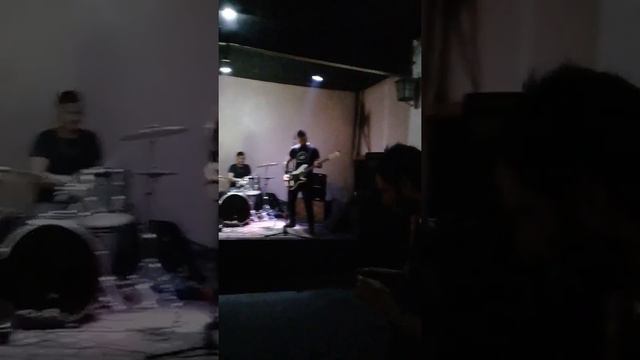 Tributo a Kim Shattuck (The Muffs) - Tommy y los Bandidos End it all + Really Really Happy 17.11.19 смотреть онлайн