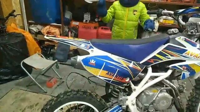 Питбайк Avantis 150 Classic.mp4 смотреть онлайн