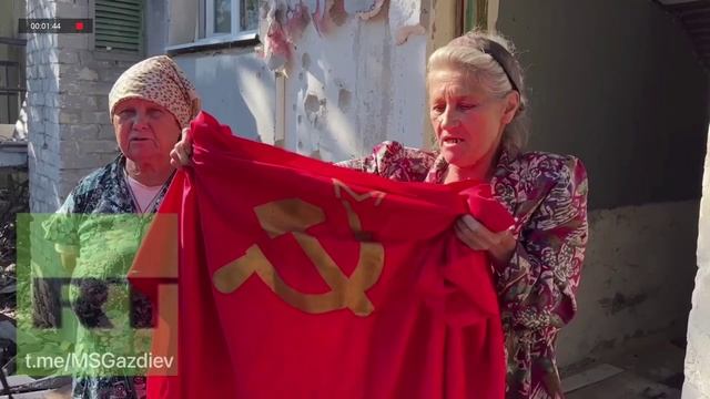 «Спасибо всей армии, всем ребятам. Они нас возродили из этого пепла и ада»..mp4 смотреть онлайн