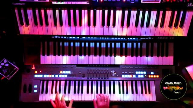 "Unchained melody" on Tyros 5/ PSR 770. смотреть онлайн