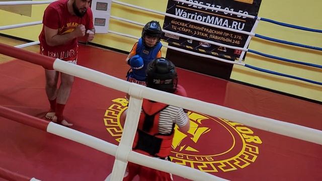 Кикбоксинг дети! Денис 7 лет - Иван 7 лет.