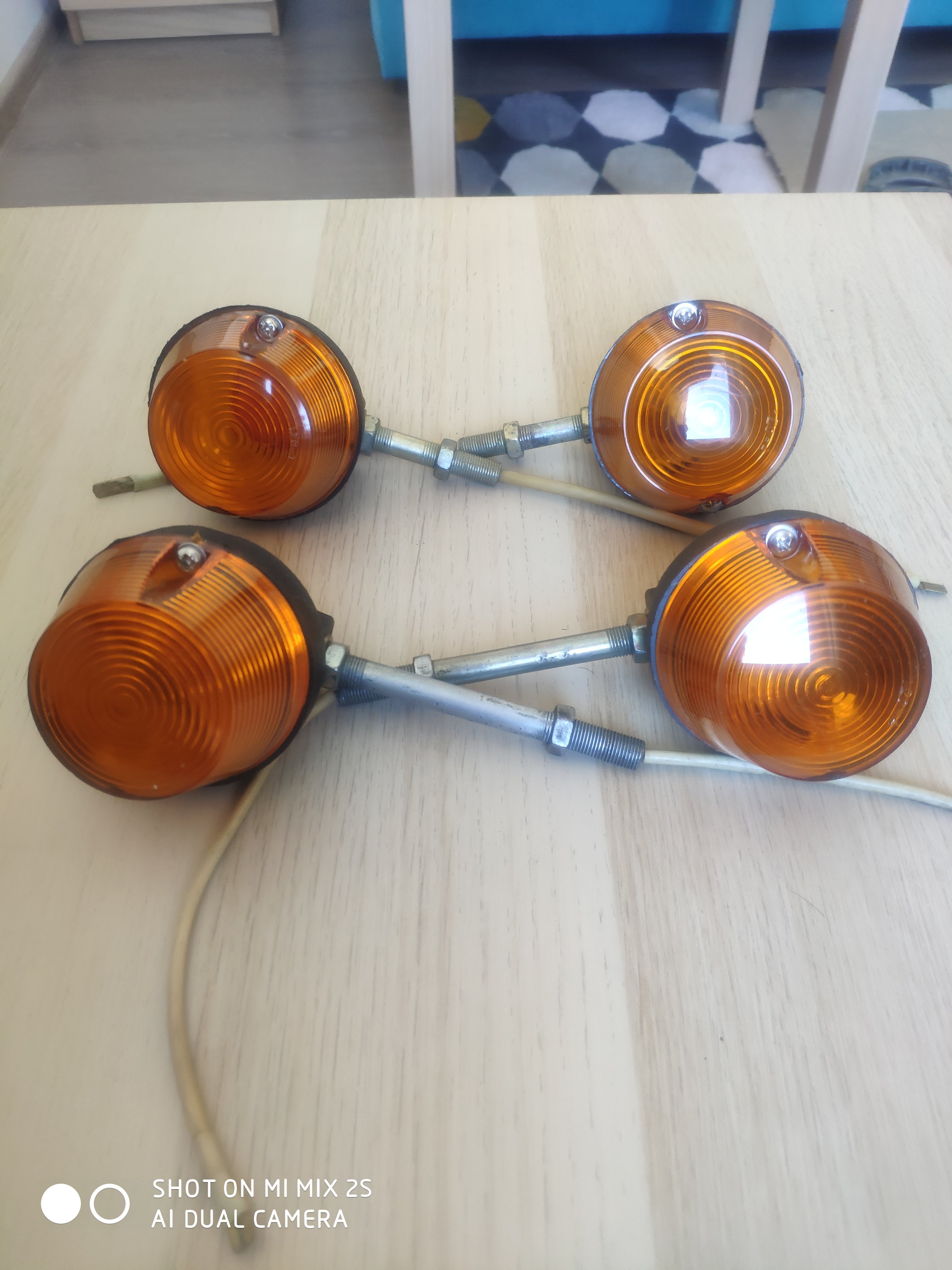 Поворотники для Восход 3М с пластиковой основой с шагренью и новыми стеклами СССР смотреть онлайн