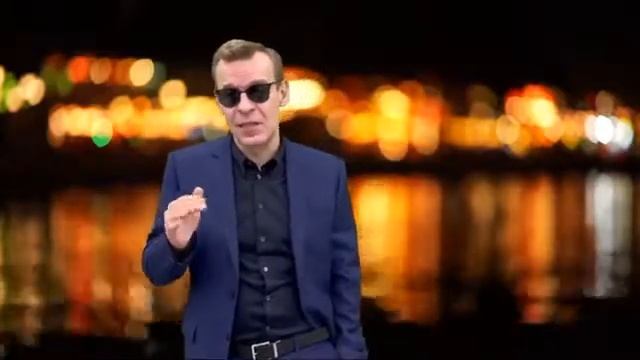 С наступающим весенним праздником — Днем 8 Марта! смотреть онлайн