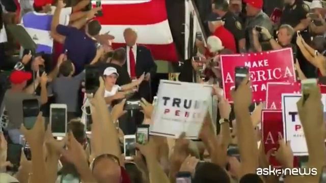 Usa 2016: durissimo attacco di Michelle Obama a Donald Trump смотреть онлайн