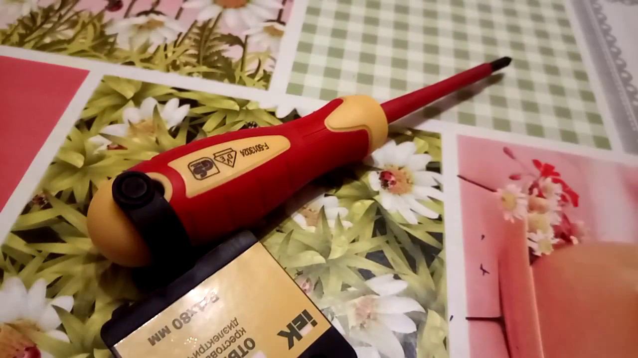 Отвёртка диэлектрическая iek expert 1000В