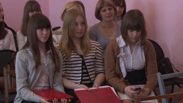 ЧТЕЦЫ СОШЛИСЬ НА ФЕСТИВАЛЕ смотреть онлайн