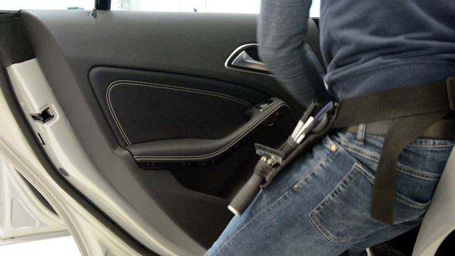 Door panel removal Mercedes CLA смотреть онлайн
