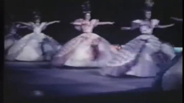 Holiday on Ice 1968 - valse magnifique смотреть онлайн