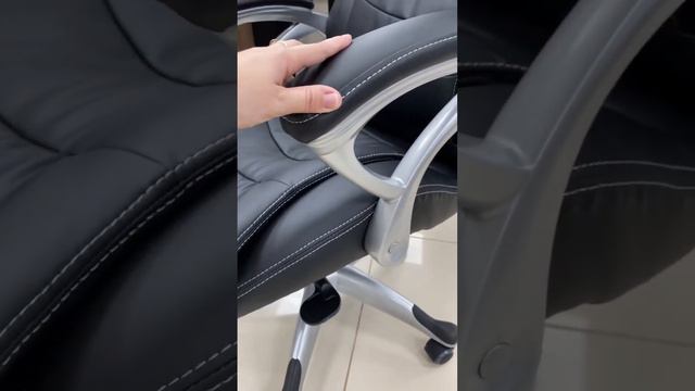 Кресло руководителя PATRICK GO