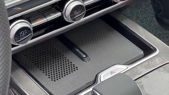 Кроссовер Hongqi HS5 2023 нового поколения. Что нового? Цены и характеристики.