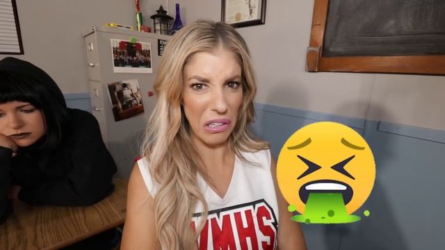 Game Master Sent Us Back to Detention for 24 Hours смотреть онлайн