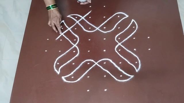 #962, 8 x 2 x 2 dots sikku kolam | melikala muggulu | 8 dots rangoli | tippudu muggu | kambi kolam смотреть онлайн