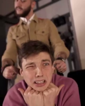 «Ты что, не умеешь...» смотреть онлайн