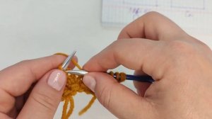 Описание, расчеты Эффектного летнего топа на одно плечо // убавки // вязание спицами
