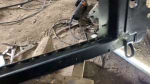 Замена низа телевизора Ваз-2109 легко.