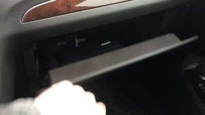 Ремонт бардачка Audi