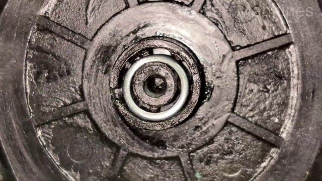 Brush Cutter Recoil Starter Not Working | How To Repair Recoil Starter Spring смотреть онлайн