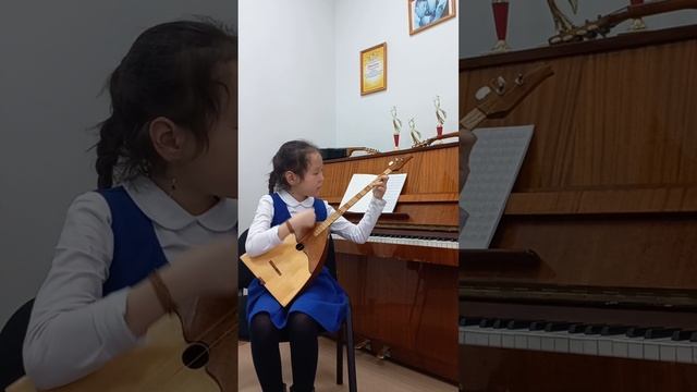 Тюрбеева Энкира. Поппури. 8лет смотреть онлайн