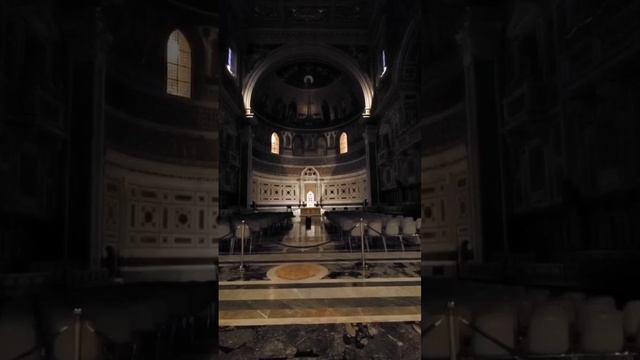 The apse with a beautiful mosaic in Basilica of St John Lateran in Rome Italy смотреть онлайн