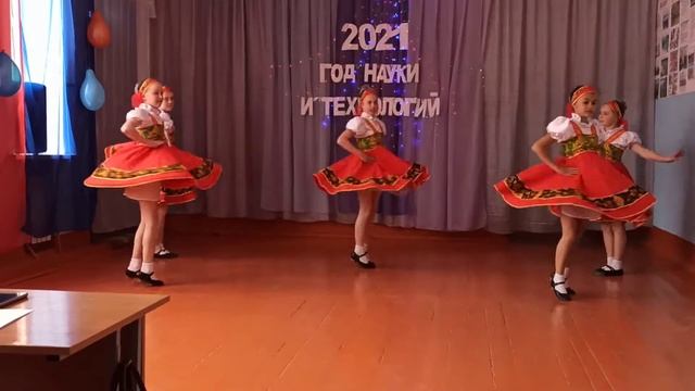 Танец "Русский танец". Хореографический ансамбль "РАДУГА", рук. Т.В. Миронова смотреть онлайн