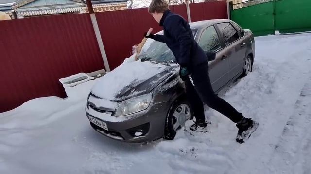 НА УЛИЦЕ МОРОЗ, А У НАС ТЕПЛО И ВКУСНО ПАХНЕТ смотреть онлайн