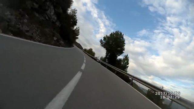 Honda Varadero - Pleasure ride to Montserrat смотреть онлайн