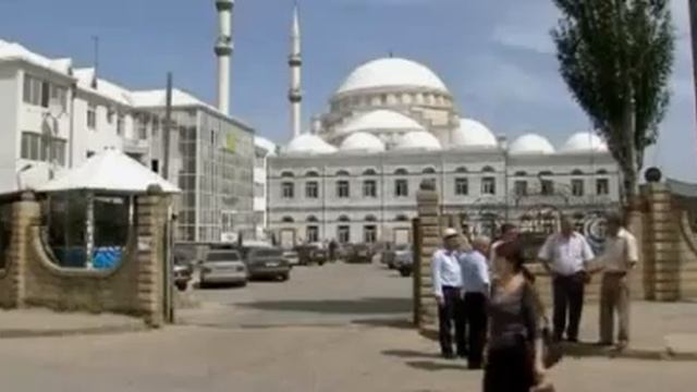 Хлопонин: Мусульмане в России жить не должны. смотреть онлайн