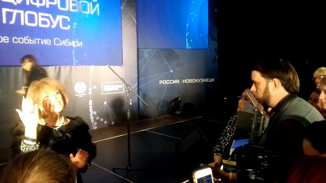 Любовь Казарновская в Новокузнецке: пресс-подход смотреть онлайн