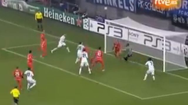 Klaas Jan Huntelaar-Futuristic Lover смотреть онлайн