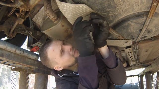 КАК ОТКРУТИТЬ МАСЛЕНЫЙ ФИЛЬТР ОСМОТР ПОСЛЕ ДЛИТЕЛЬНОГО ПРОСТОЯ ЗАМЕНА СВЕЧЕЙ МЕНЯЕМ МАСЛО смотреть онлайн