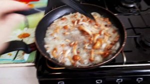 Картошка жареная с замороженными опятами