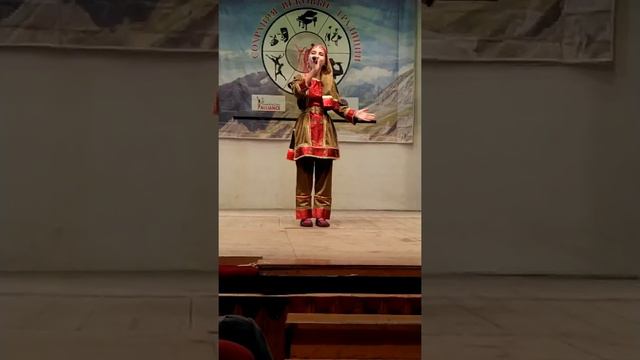 Алина Мутуева. Авторская песня на лакском языке Думы о любимом. Музыка Рамазана Фаталиева.