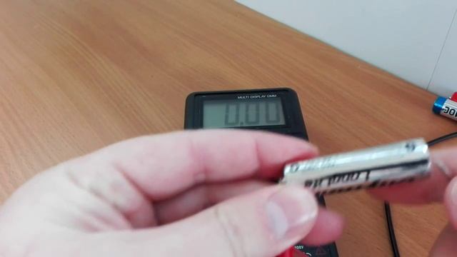 Мультитестер DT-890B+ смотреть онлайн