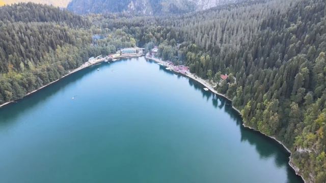 Оз.Рица (Абхазия),-смотрим сверху!.. смотреть онлайн