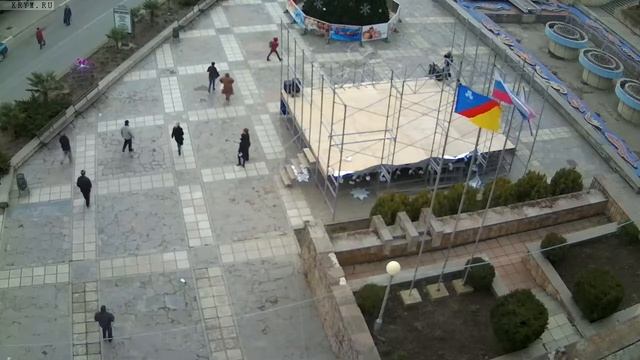 Вебкамера "Площадь Советская". Запись 23.12.2017 10:00:03 смотреть онлайн